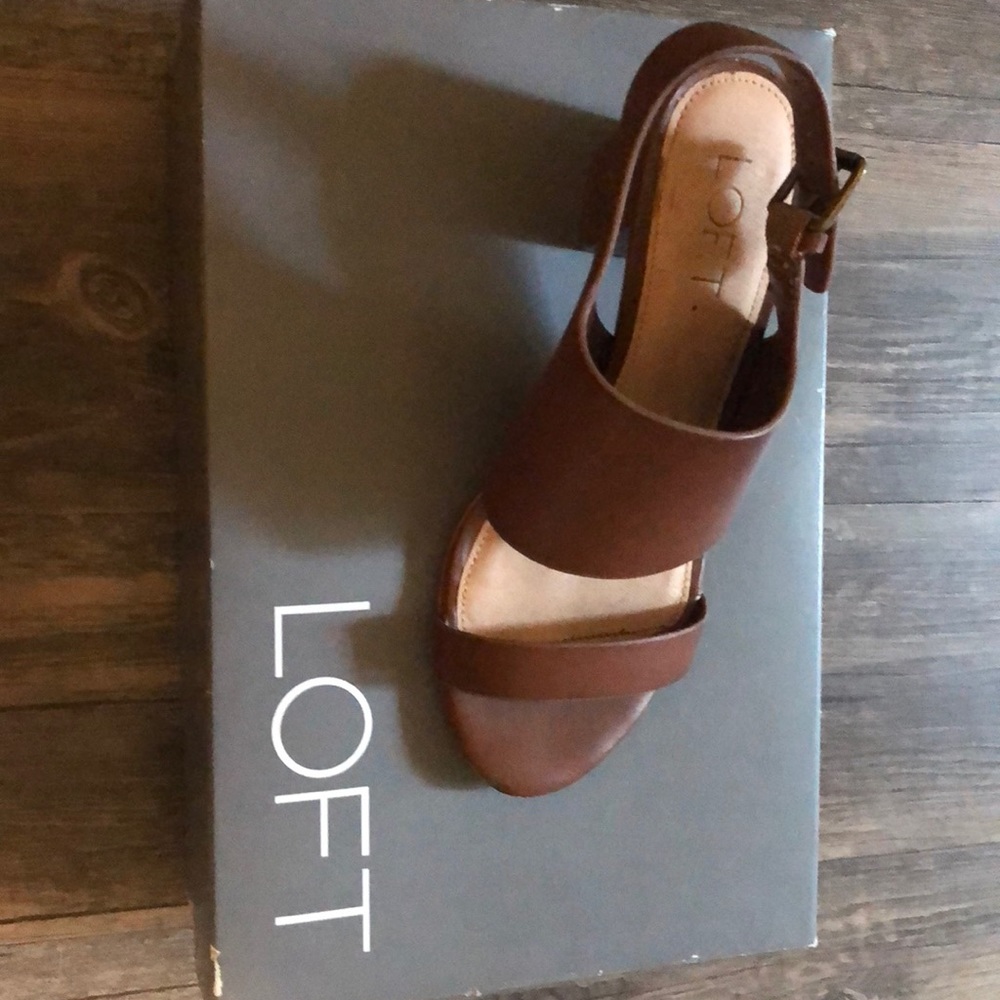 LOFT SANDALS W/ heels